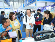 ���ڻ�չ�վ�һչ ȫ���չ�������ͻ��1000��ƽ����