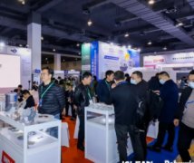 �������� ʵ����ط����õ�����ں�