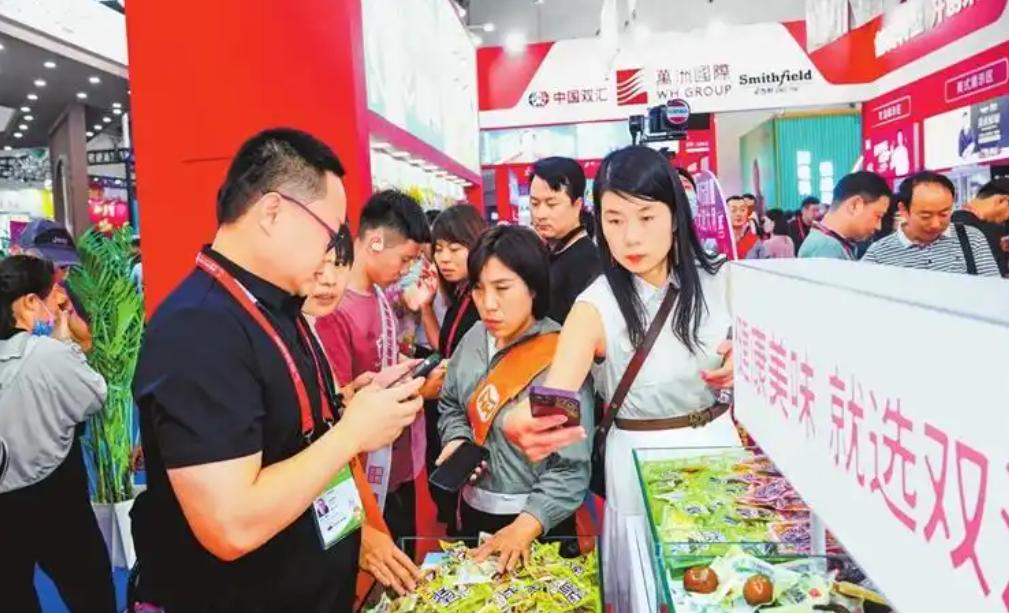 国内外1200余家企业参加漯河食博会,让食博会越来越有国际范儿