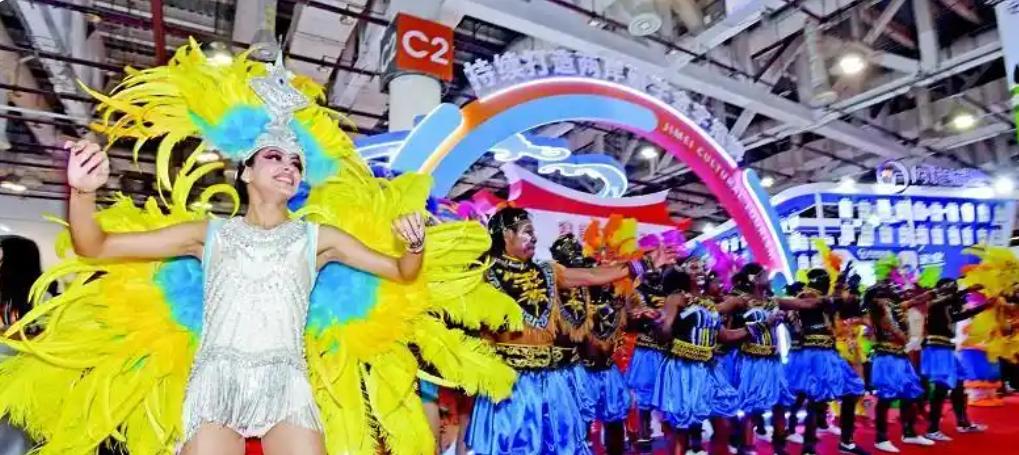 这个周末,厦门国际会展中心成为丰富多彩的“世界集市”