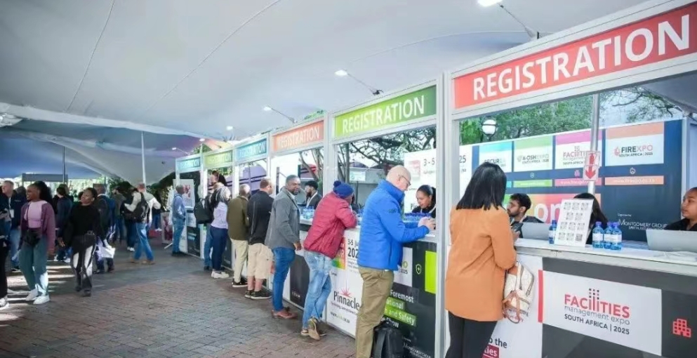 �����ϲ�������ģ���רҵ����ǿ���ۺ����ͱ�չ�ῪĻ