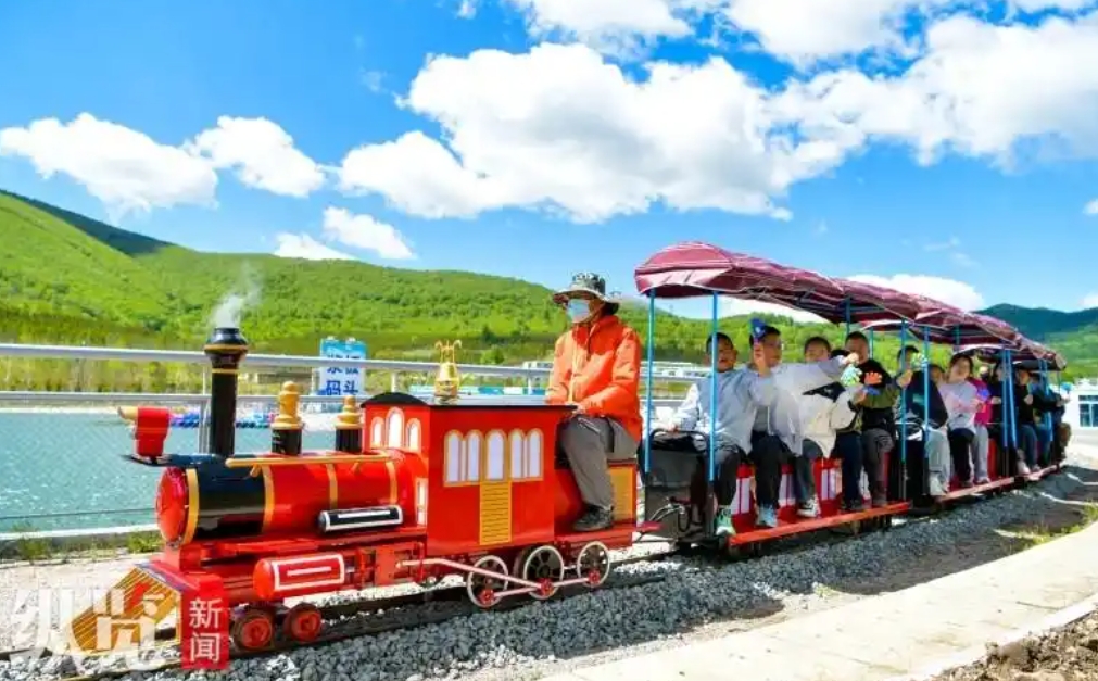 ���¡���չ����ѧ�����γ�������