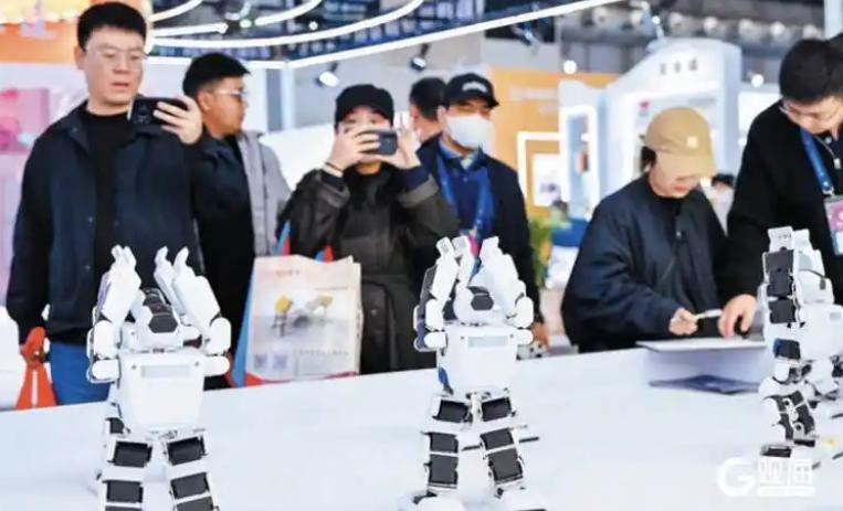 �ൺ�еھŴα����衰�й���߾�������չ���С������ƺ�